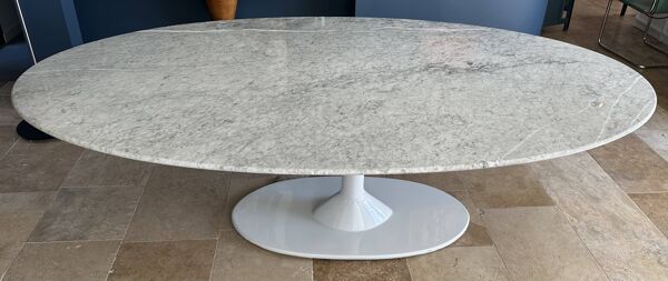 Grande Table Tulipe (table à manger) dessus marbre style Saarinen