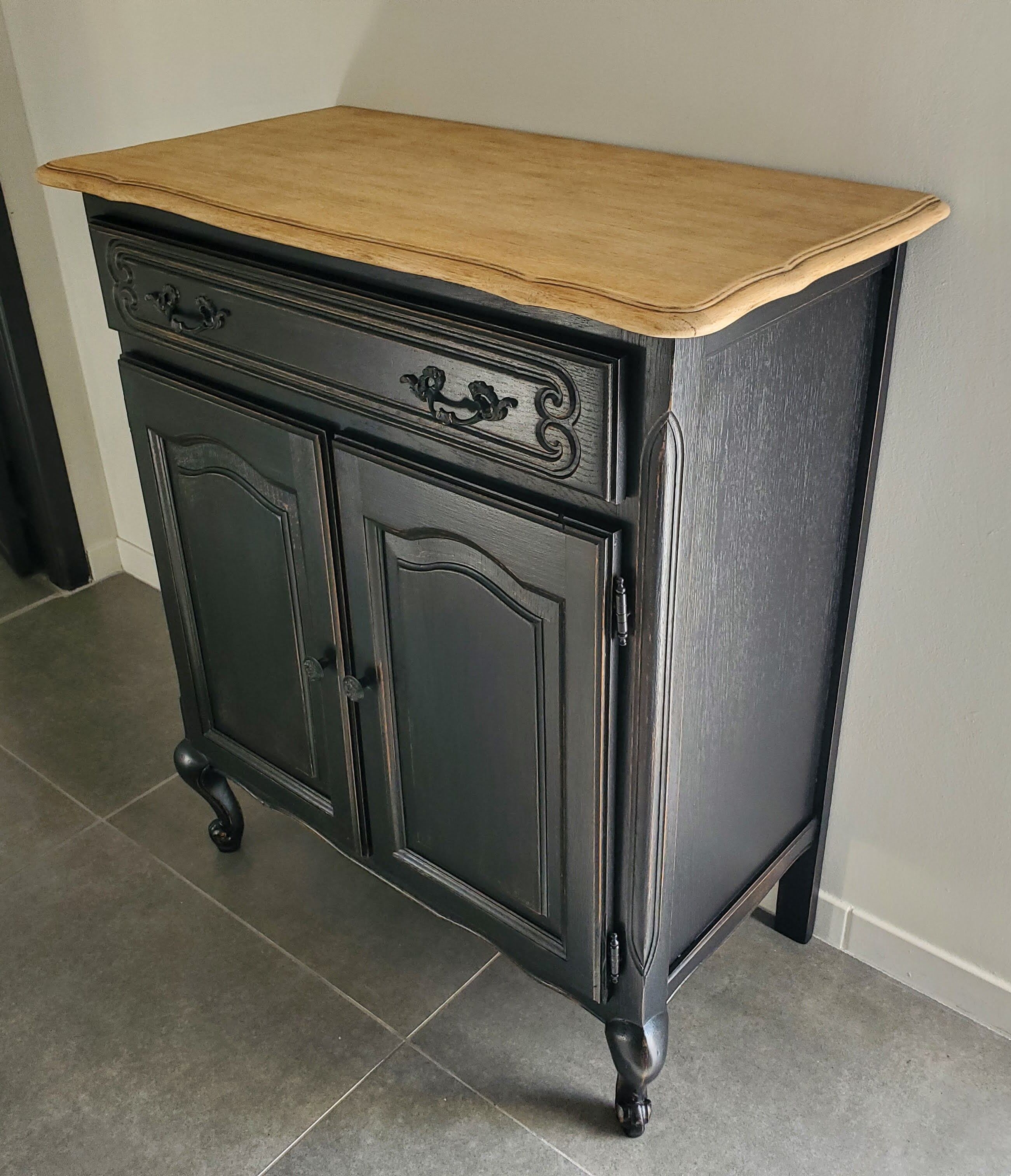 Old buffet of charm black patina and wood