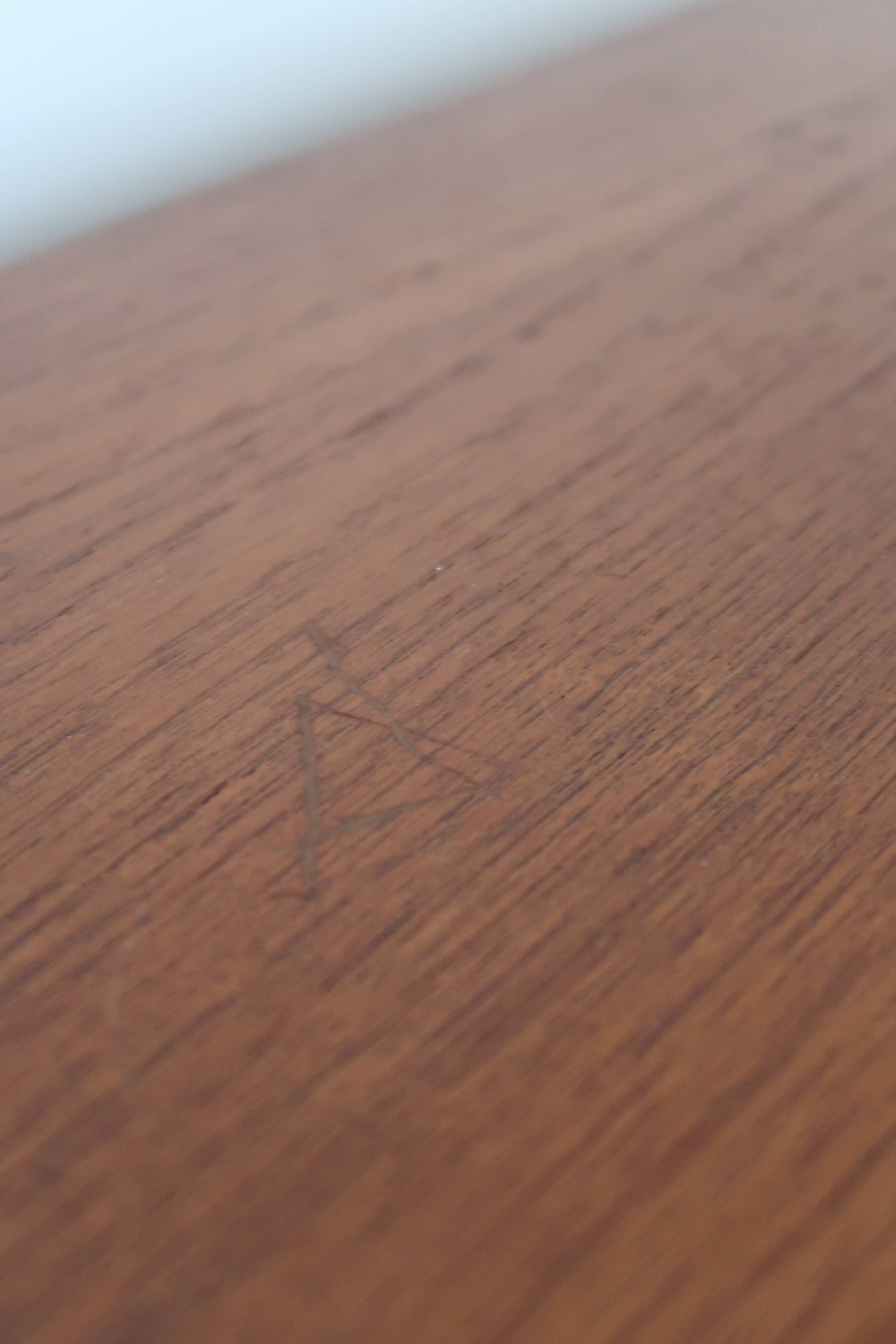 Large Scandinavian extendable coffee table