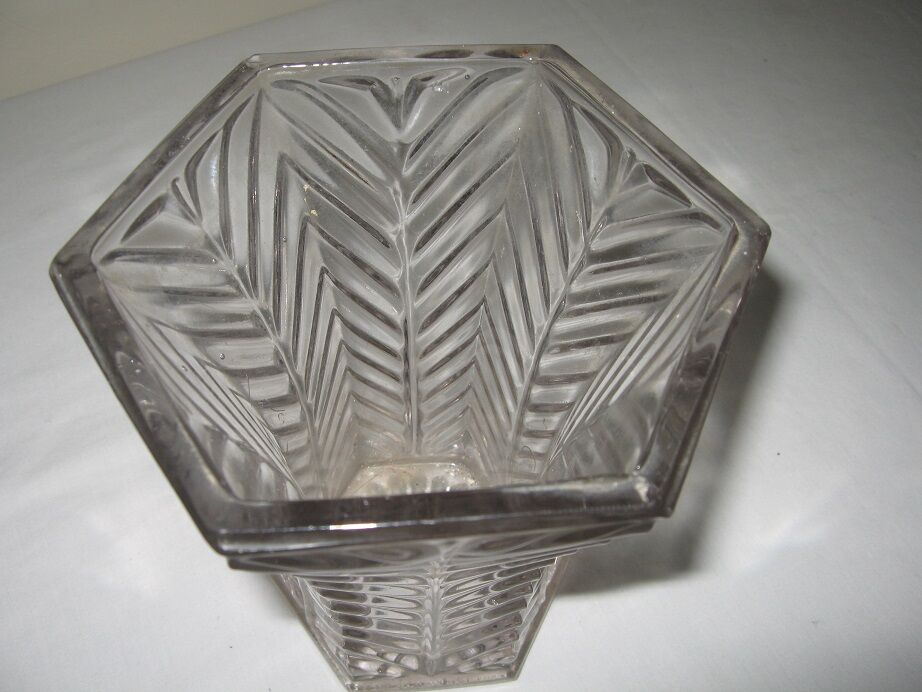 Art deco vase