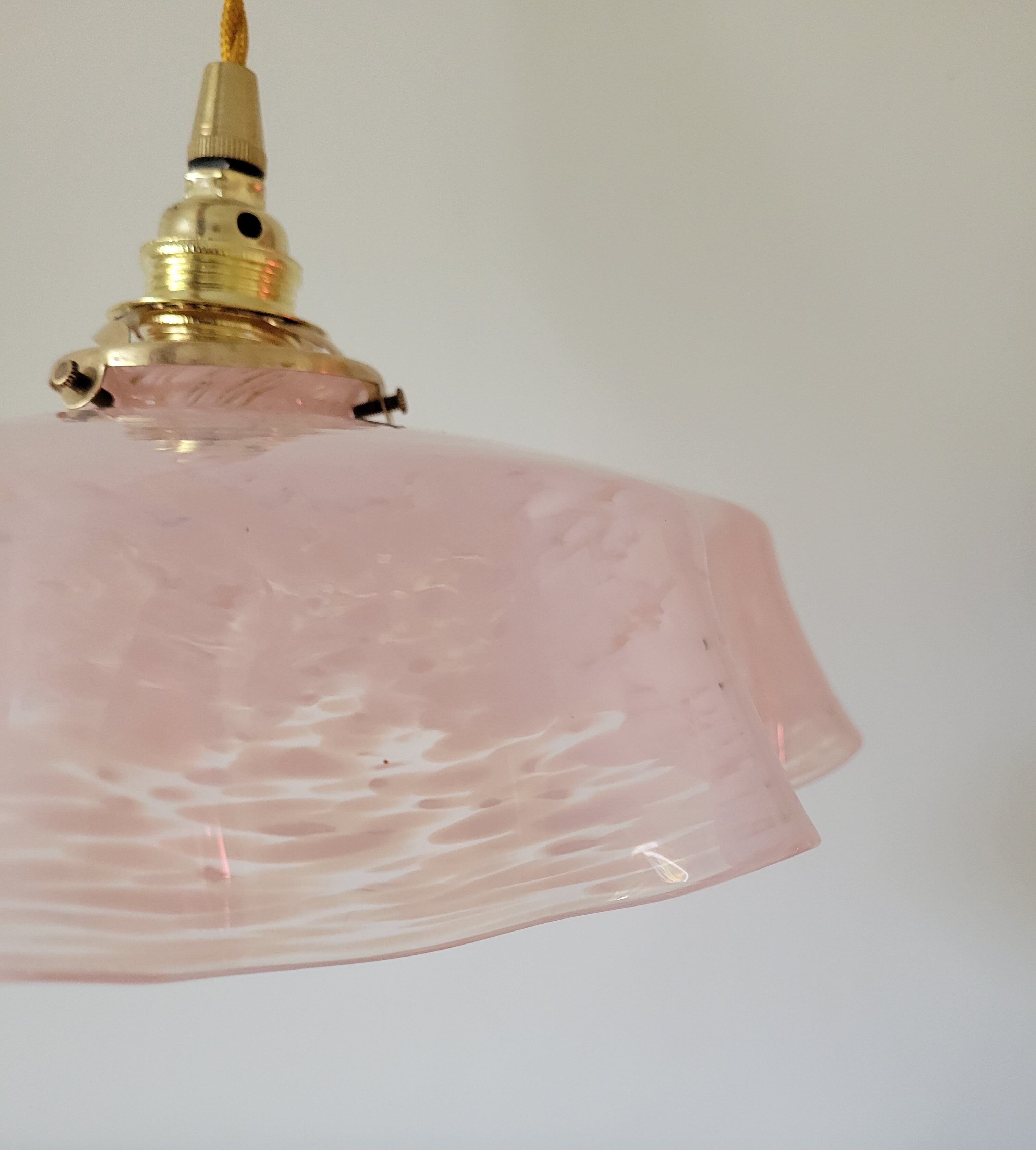 Draped pendant lamp in pink Clichy glass