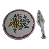 Flower pie dish and matching shovel