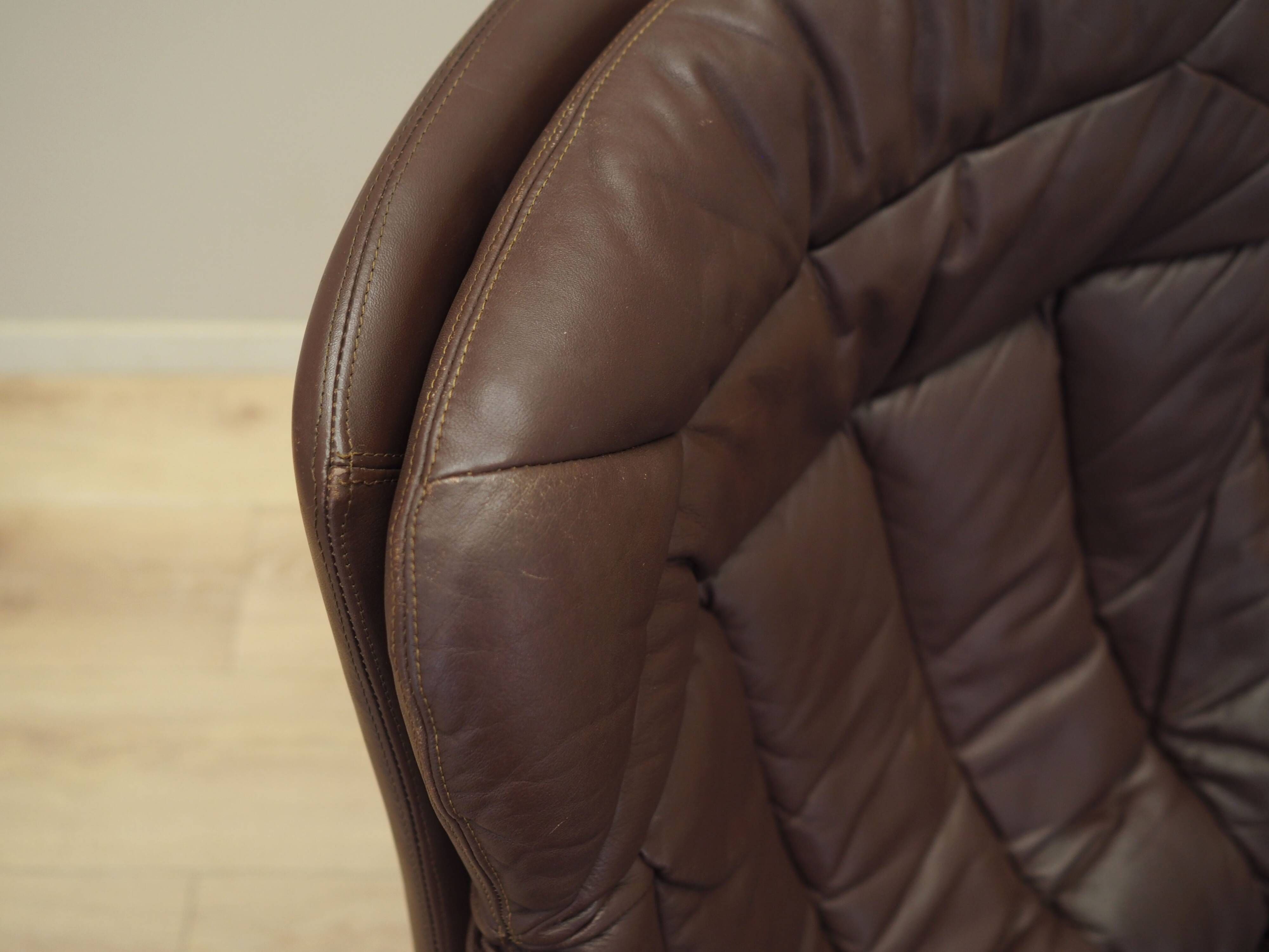 Leather swivel chair, Danish design, 1960s, designer: H.W. Klein, manufactu