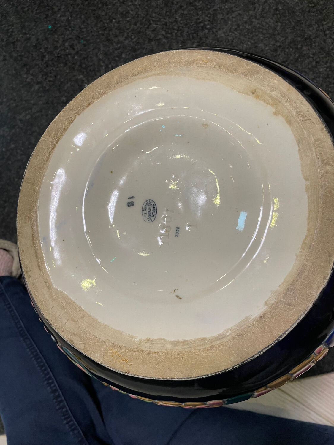 Large relief vase with parrot design