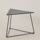 Table d'appoint triangulaire OTI Ikea par Niels Gammelgaard Circa 1980
