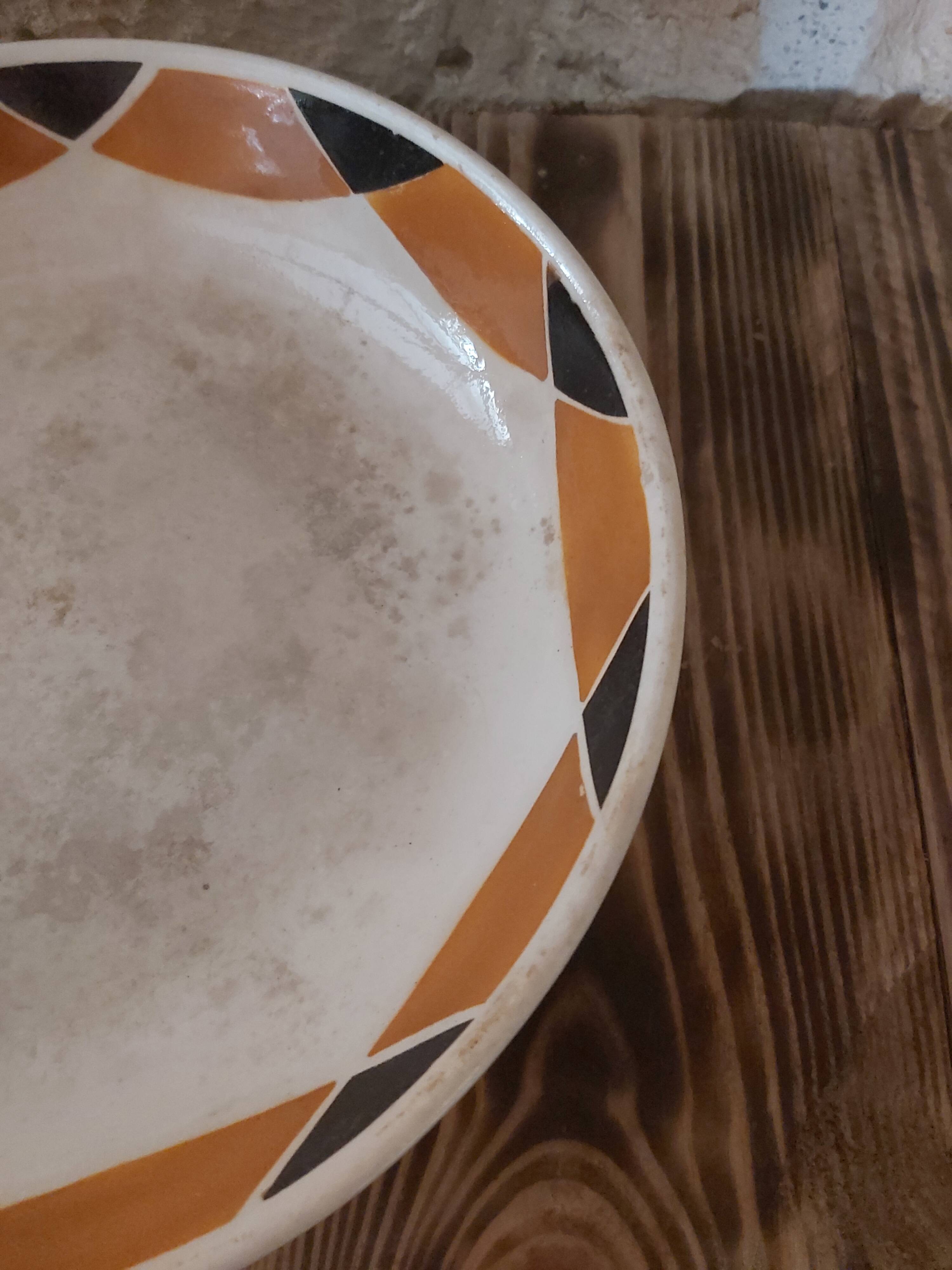 Round flat on Piedouche compotier Badonviller model Henri