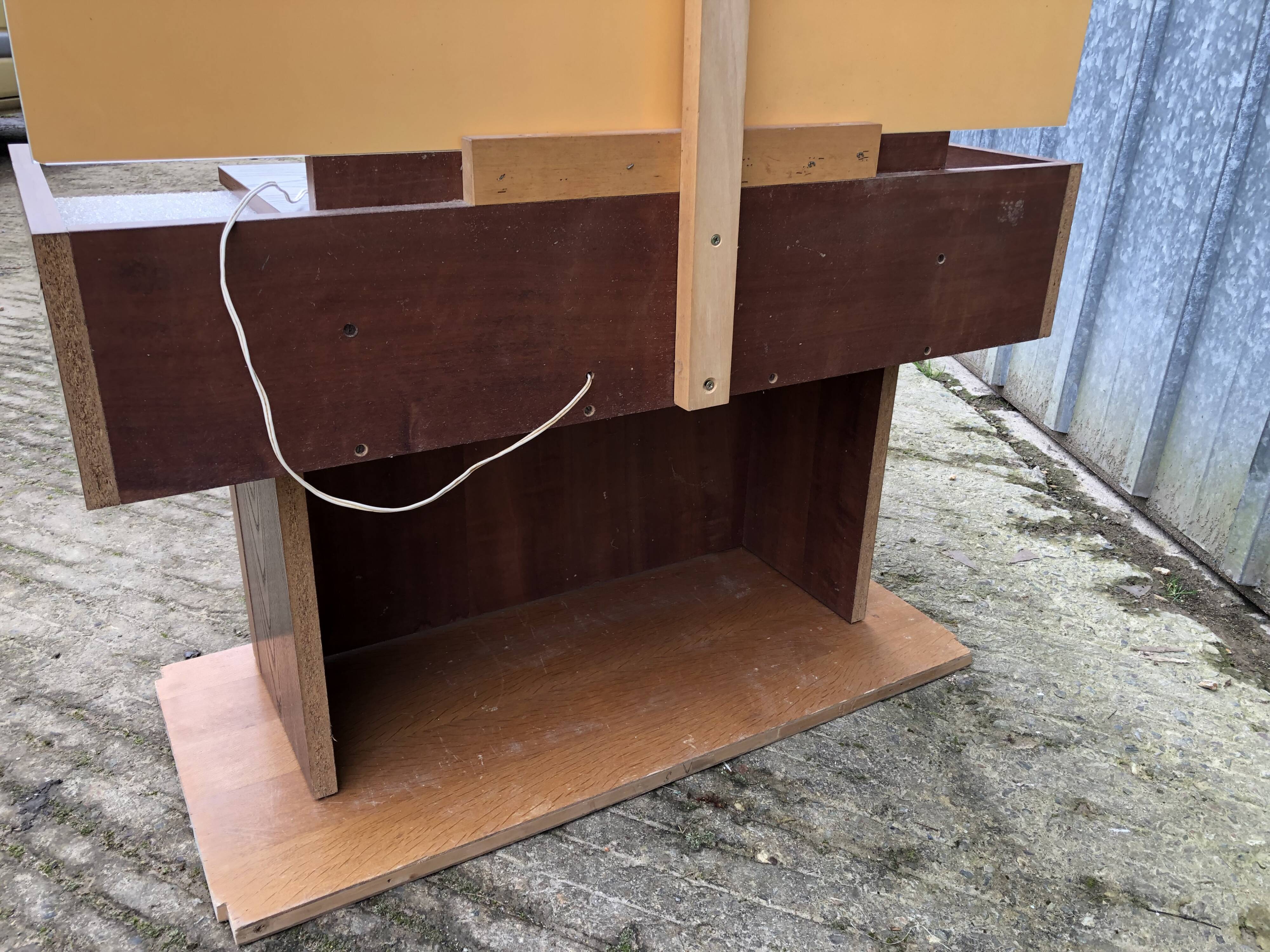 Vintage elm veneer dressing table with 1 drawer and 2 resin lamps.