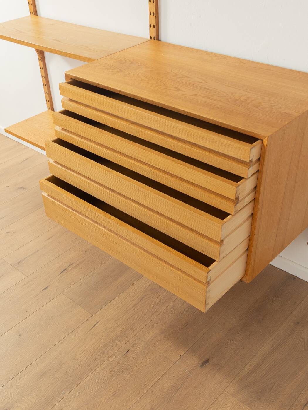 1960s wall shelf, Poul Cadovius