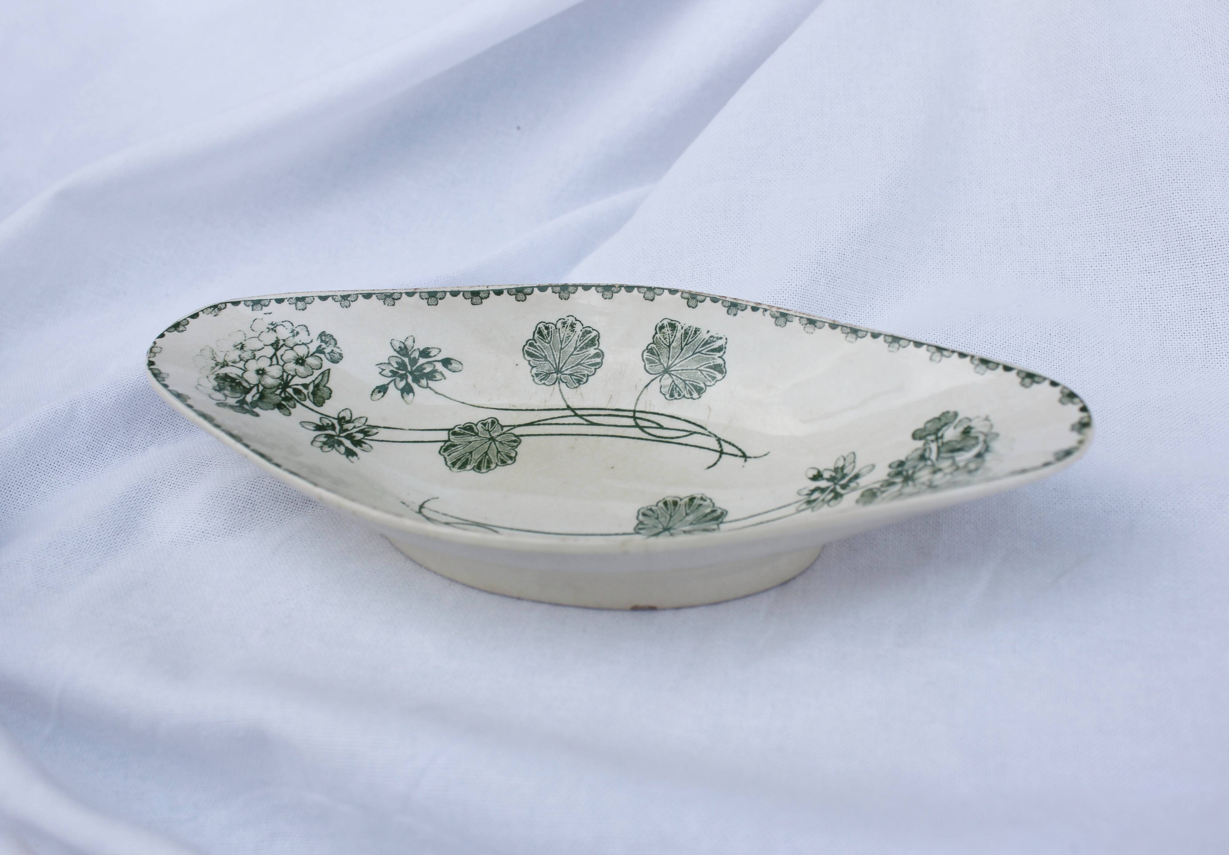 Ravier in iron earth model "Geranium", Sarreguemines