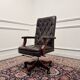 Chaise de bureau Chesterfield anglaise en cuir bordeaux