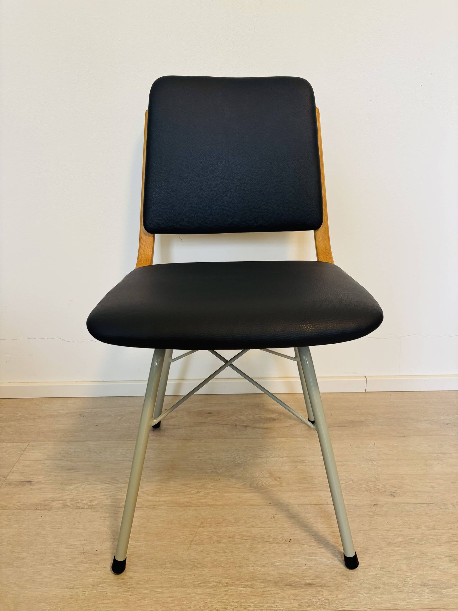 Mid-Century Dining Chair by Miroslav Navrátil for TON, 1970