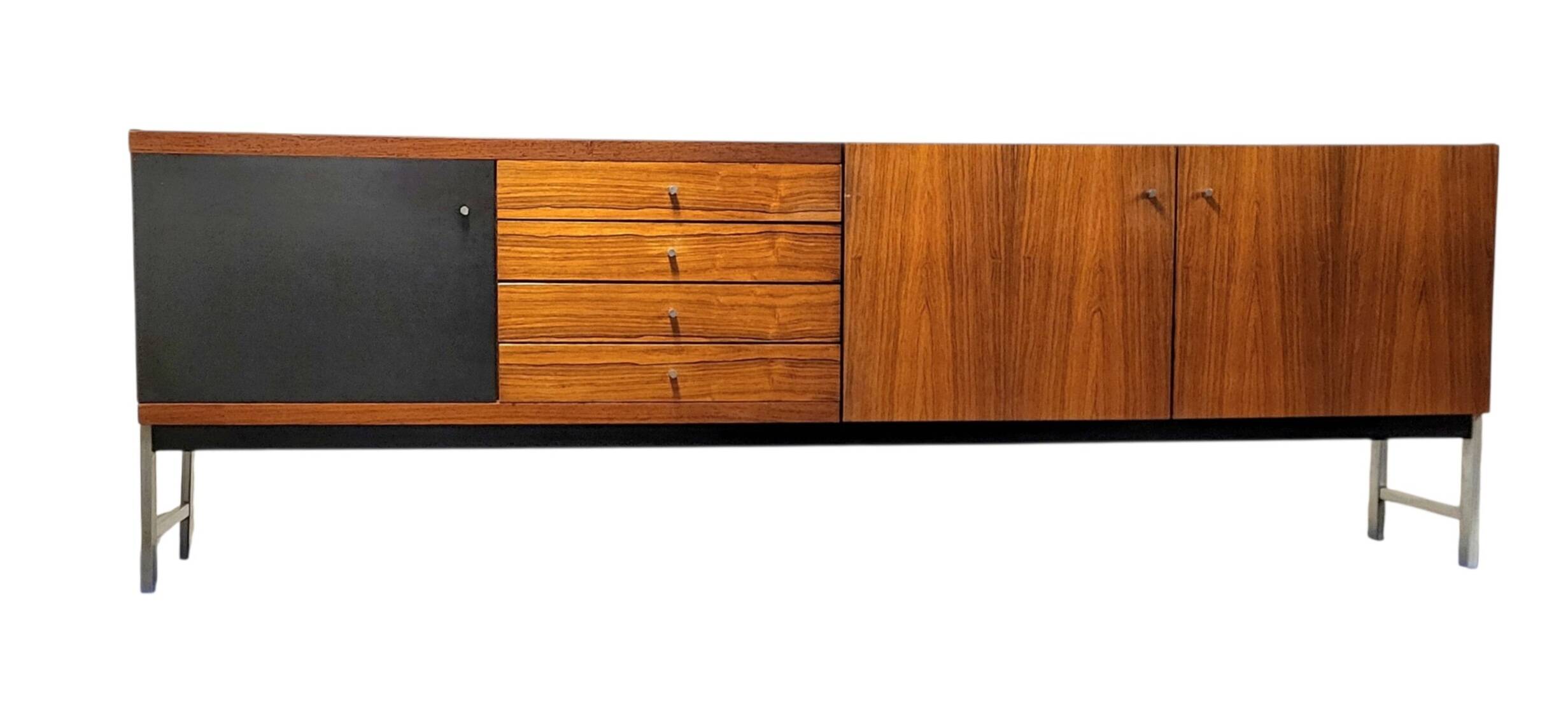 Buffet en placage de bois de rose 1960 – Fristho Franeker BDR-250 | Mobilier de design moderne du milieu du siècle