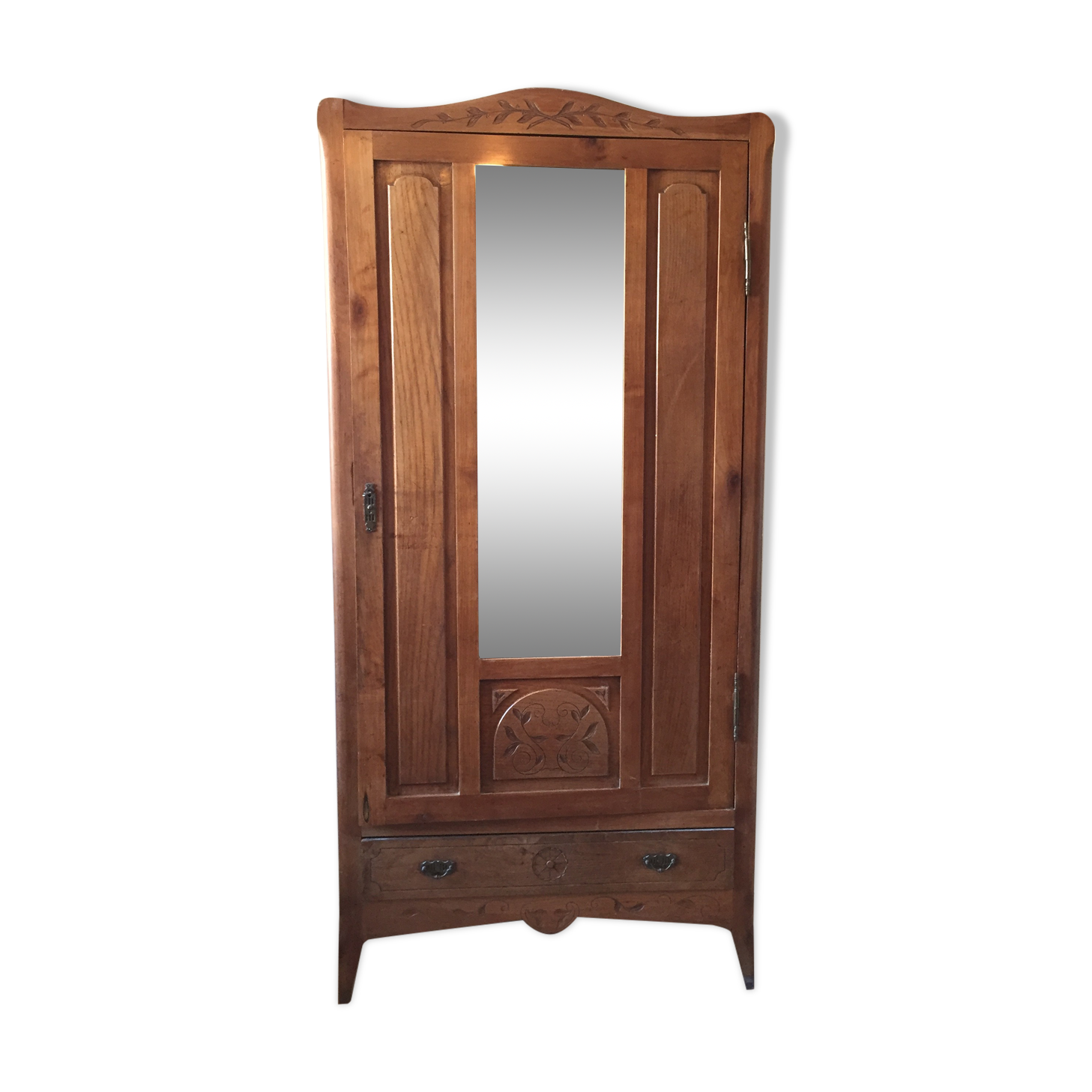 Vintage mirror cabinet