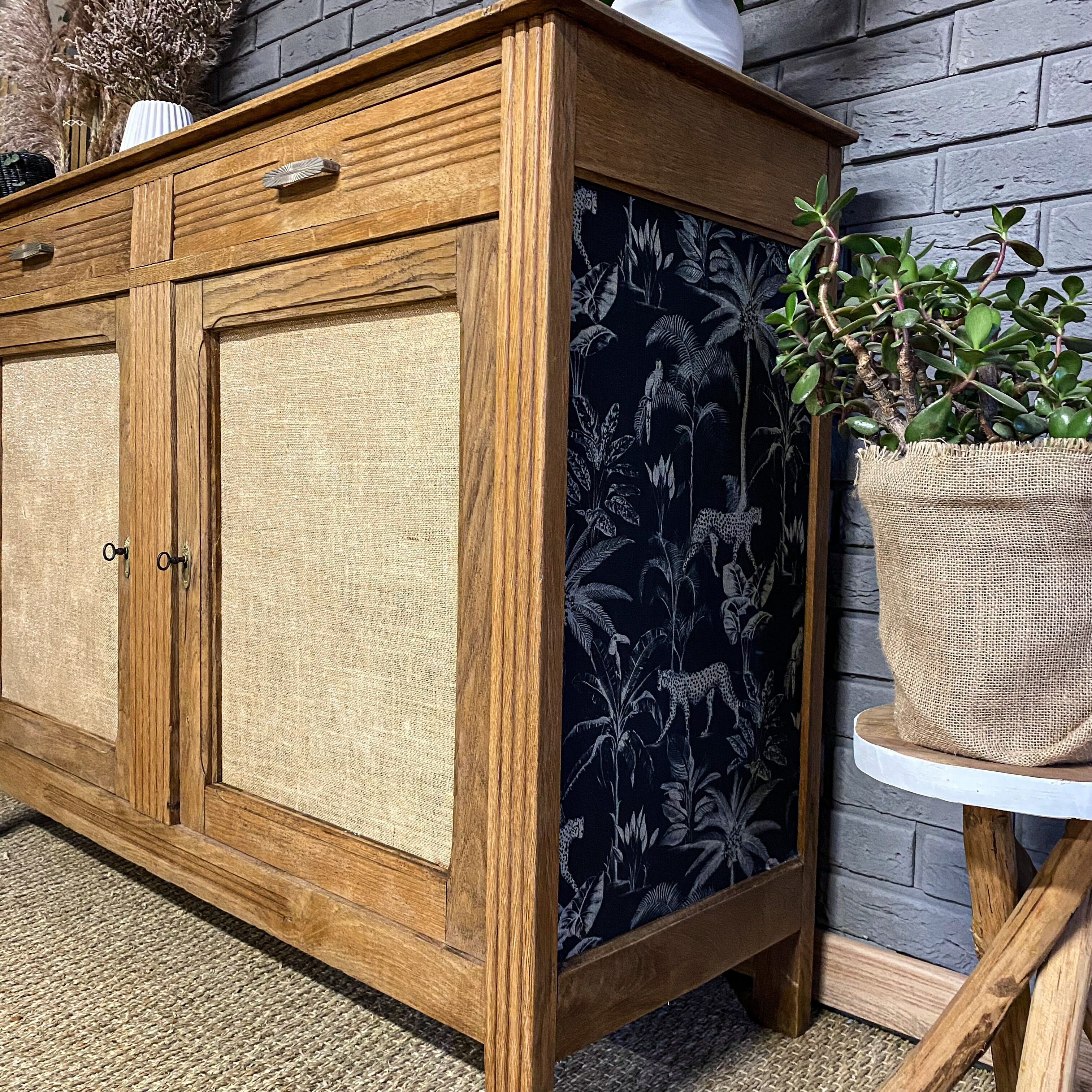 Parisian buffet in solid wood