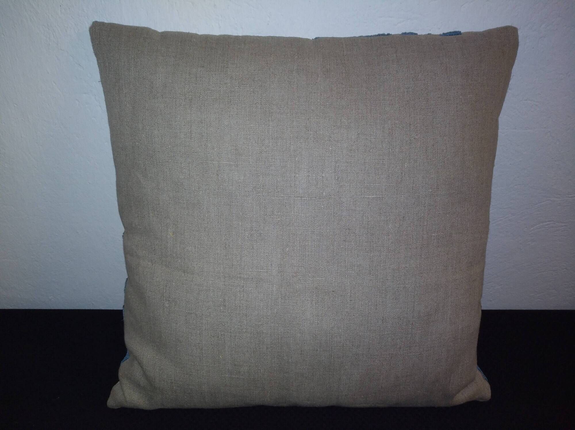 Jane Churchill linen and velvet cushion 50x50