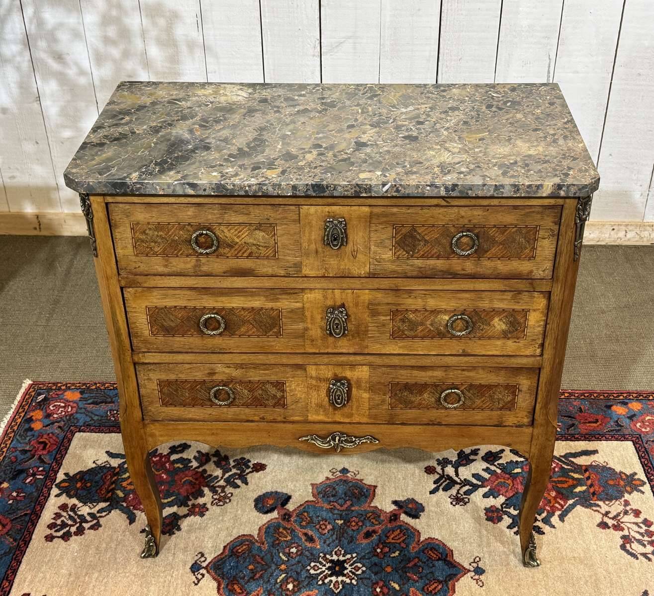 Transitional jump commode in walnut with marble top - 1950s