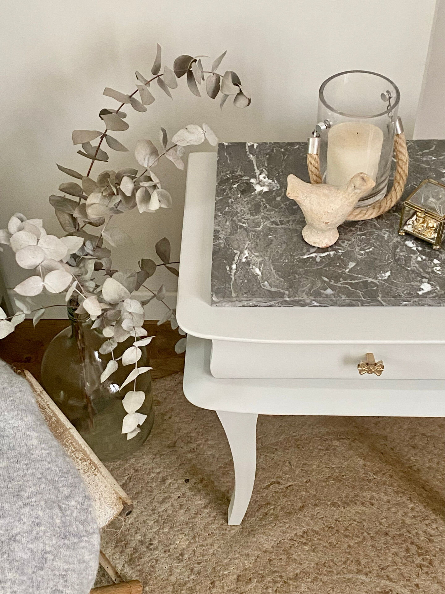 Bedside table