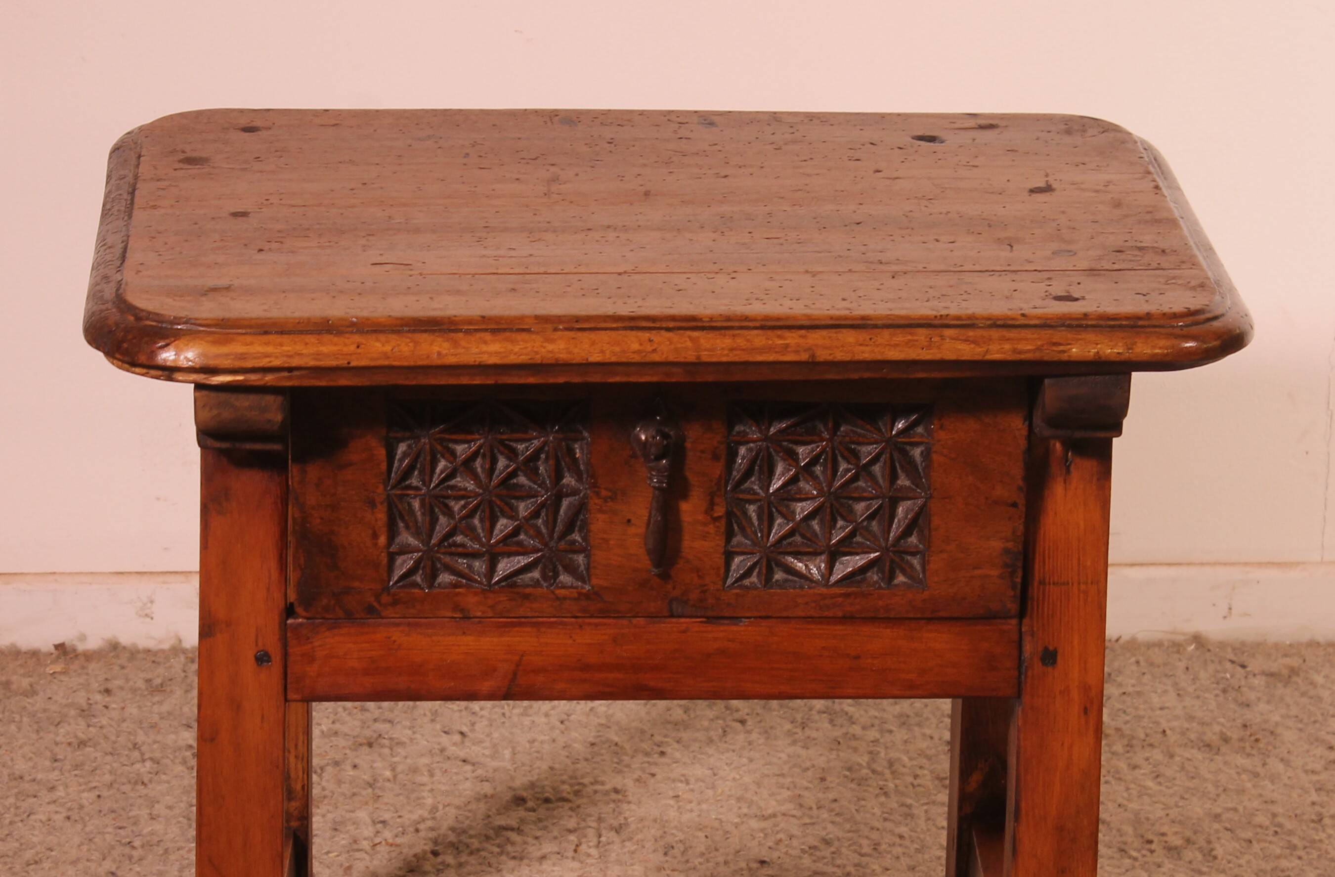 petite table espagnol - 18° siècle