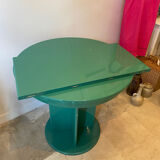 Lacquered round table