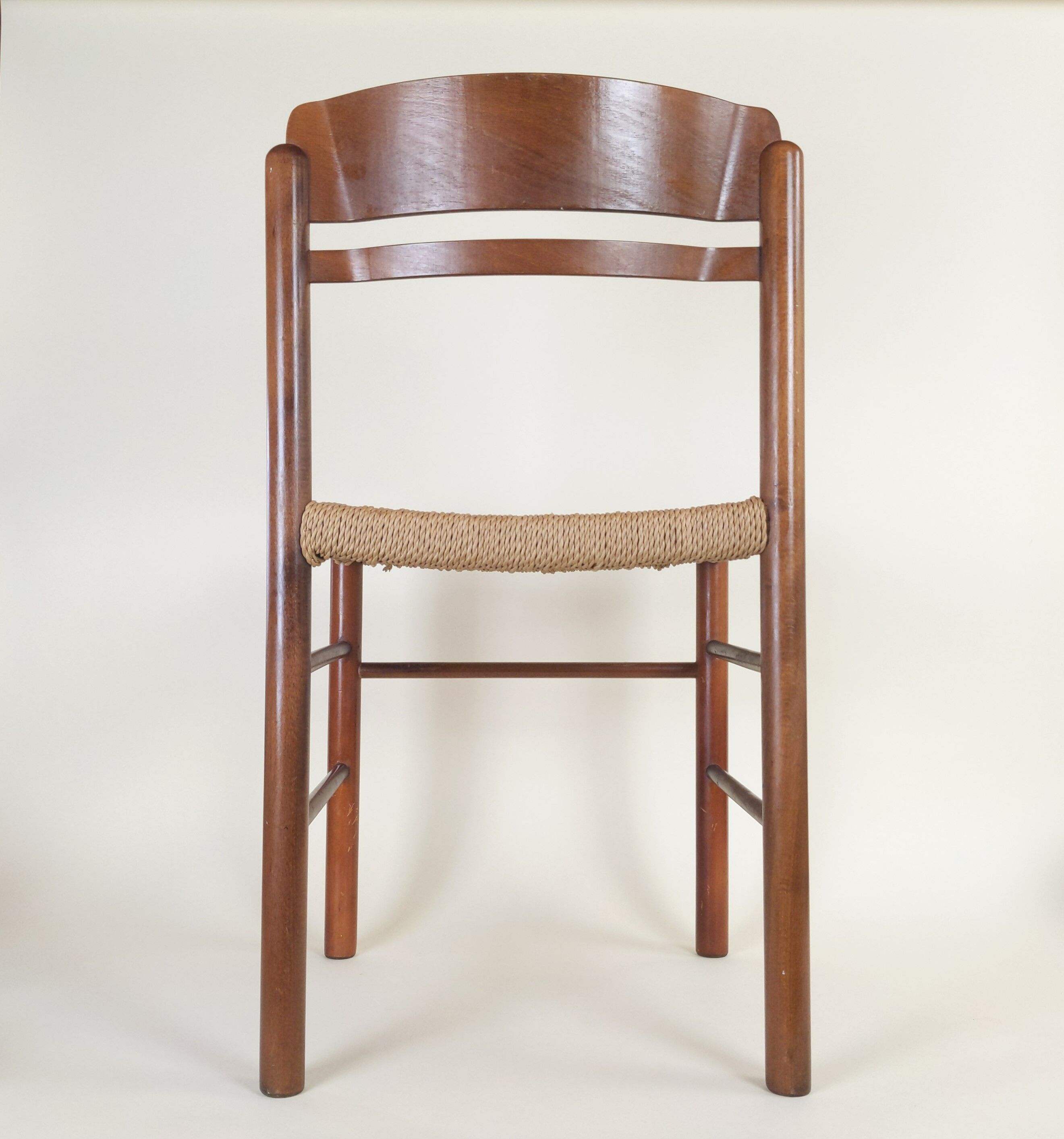 Dining chair in beech wood woven in rope