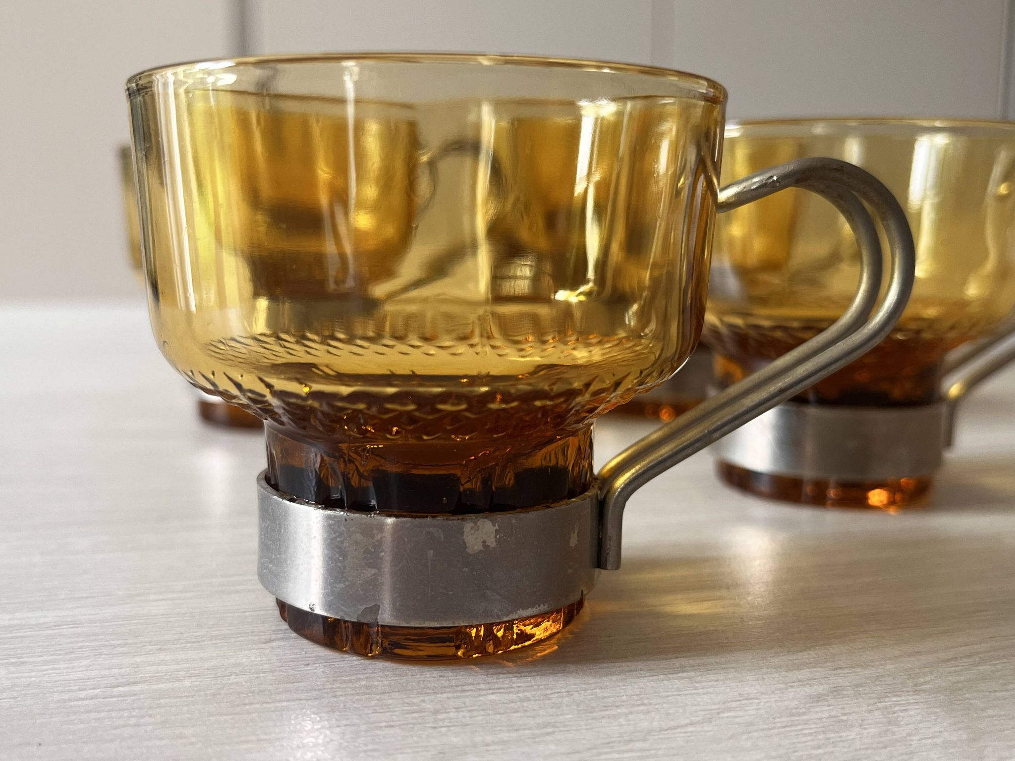 Tasses 70's