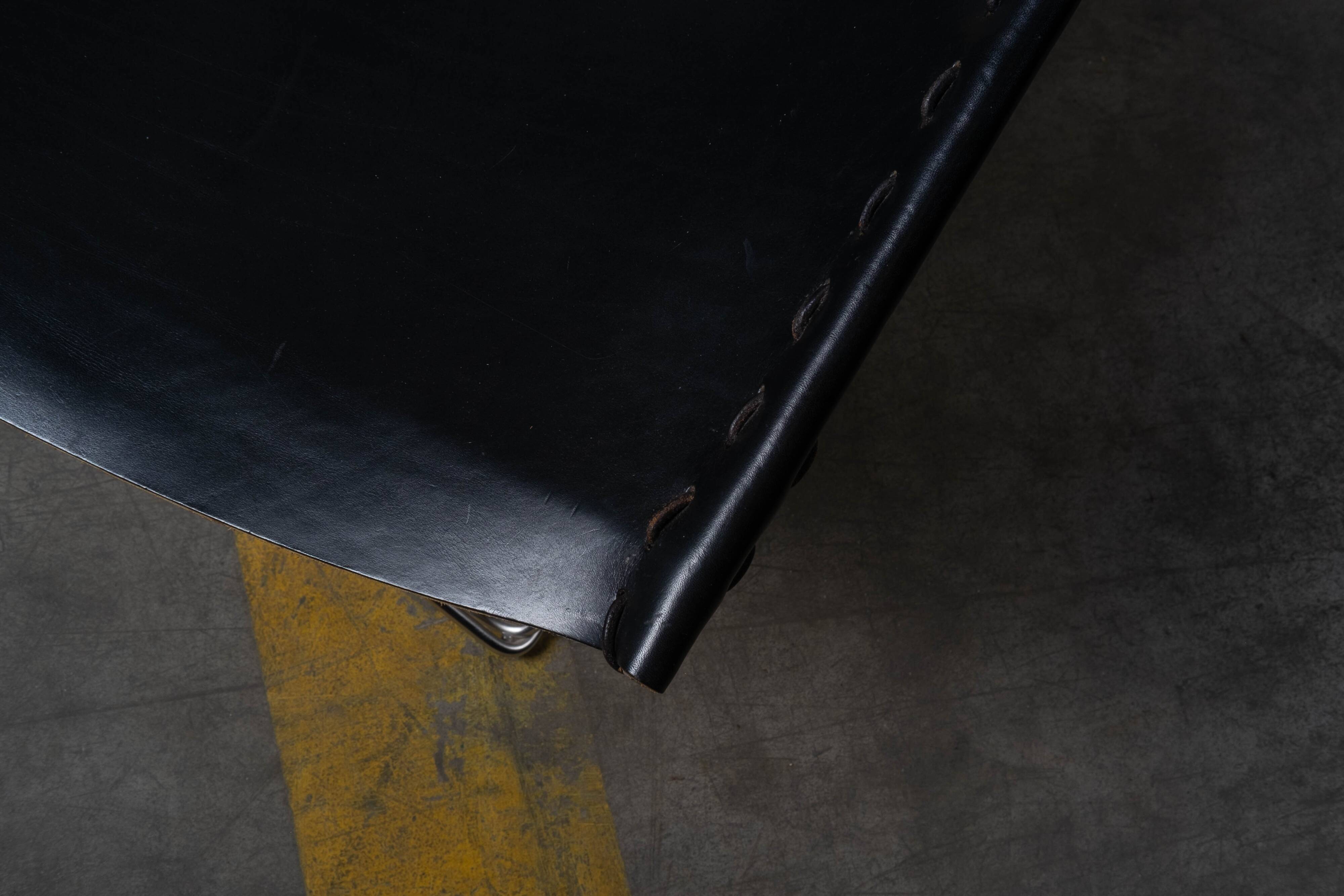 Pierre Paulin - Artifort F675 Butterfly chair