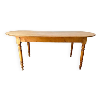 Oval farm table