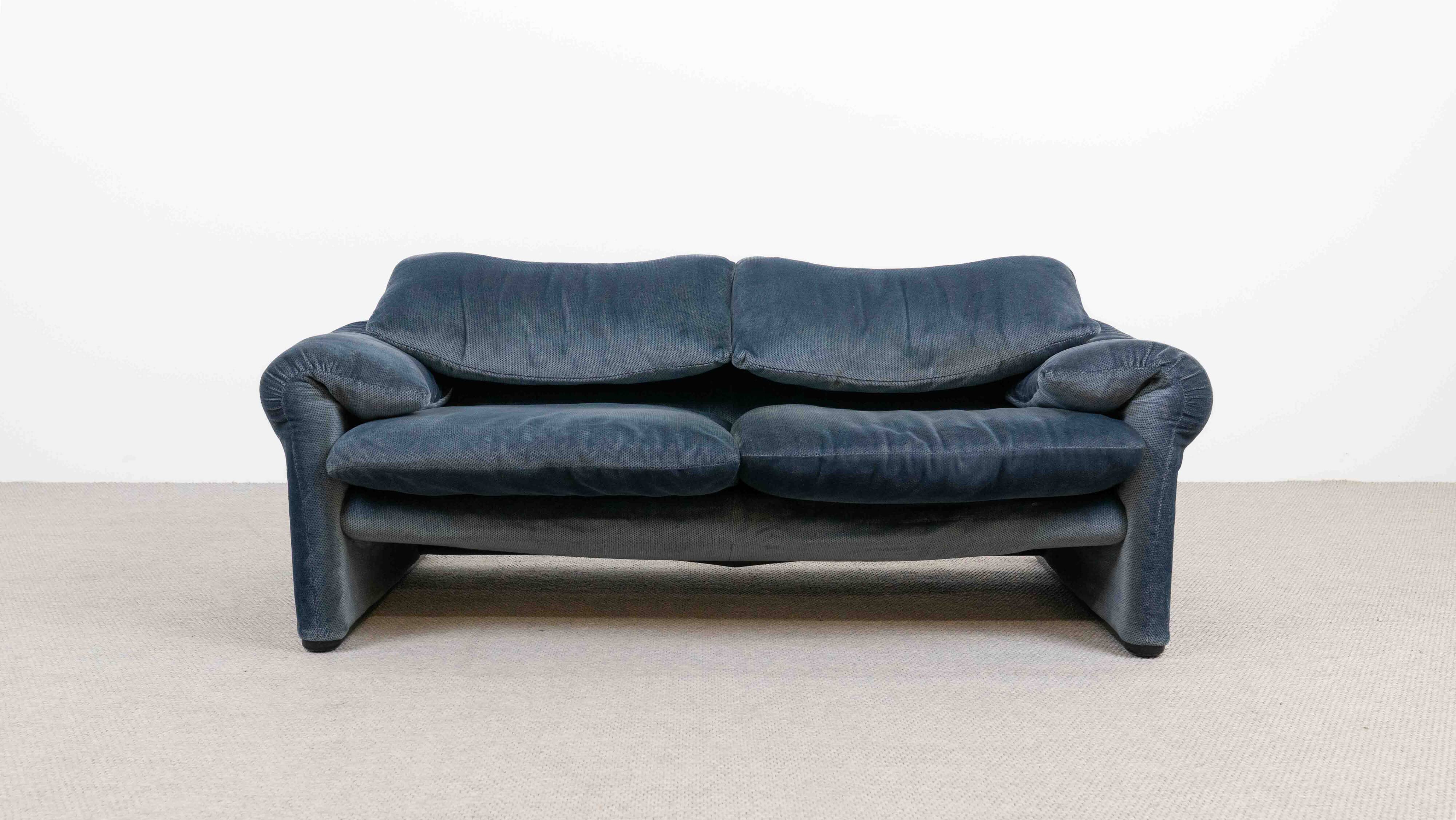 Maralunga Sofa by Vico Magistretti for Cassina, 1980s