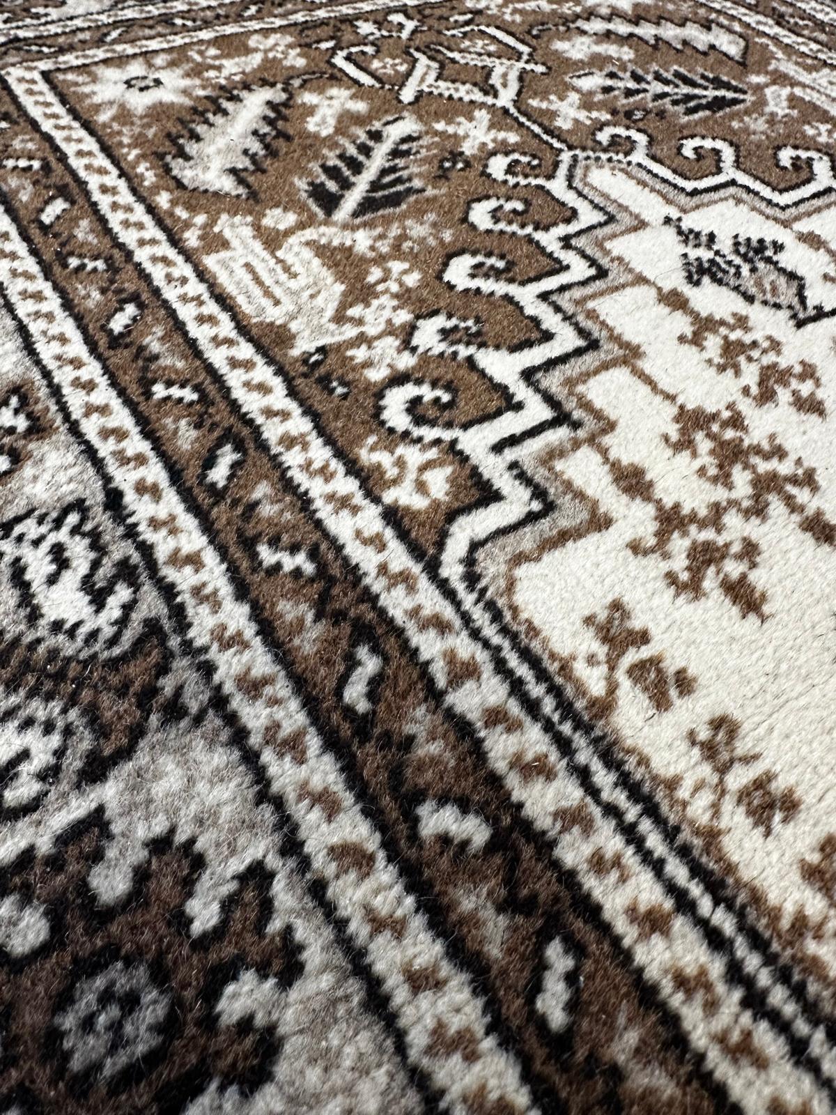 Tapis turc fait à la main