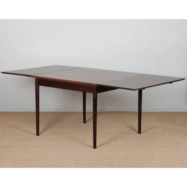 Table de repas par Svend Erik Jensen pour Møbelfabrik, 1960