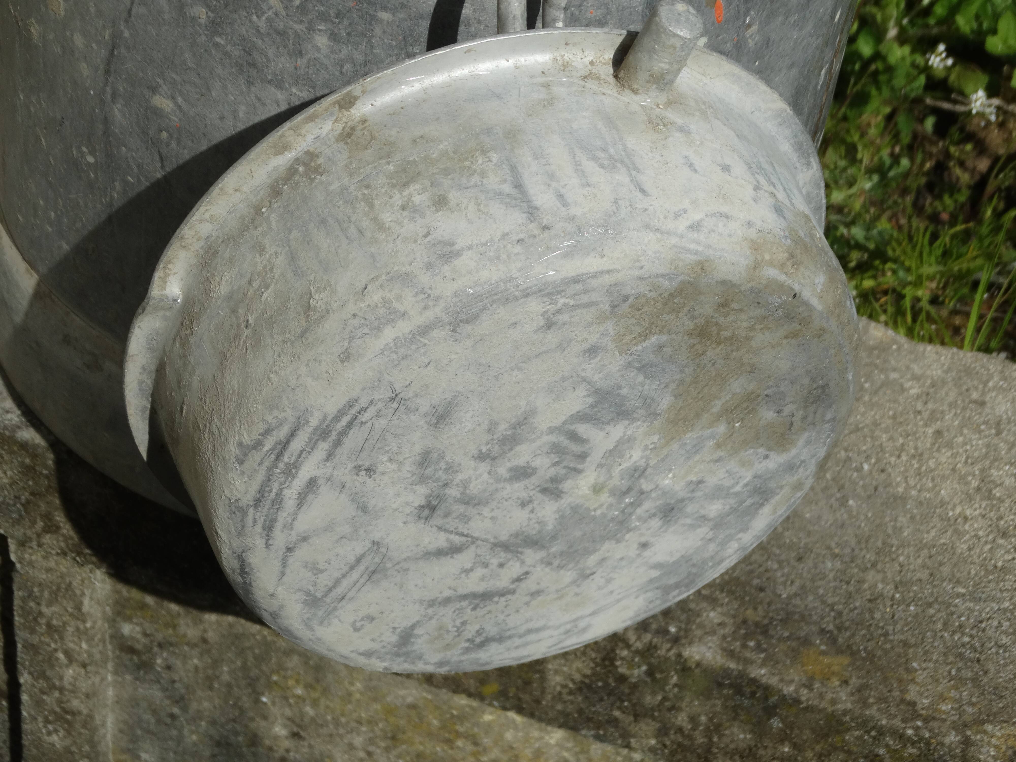 Nestle aluminum milk canister
