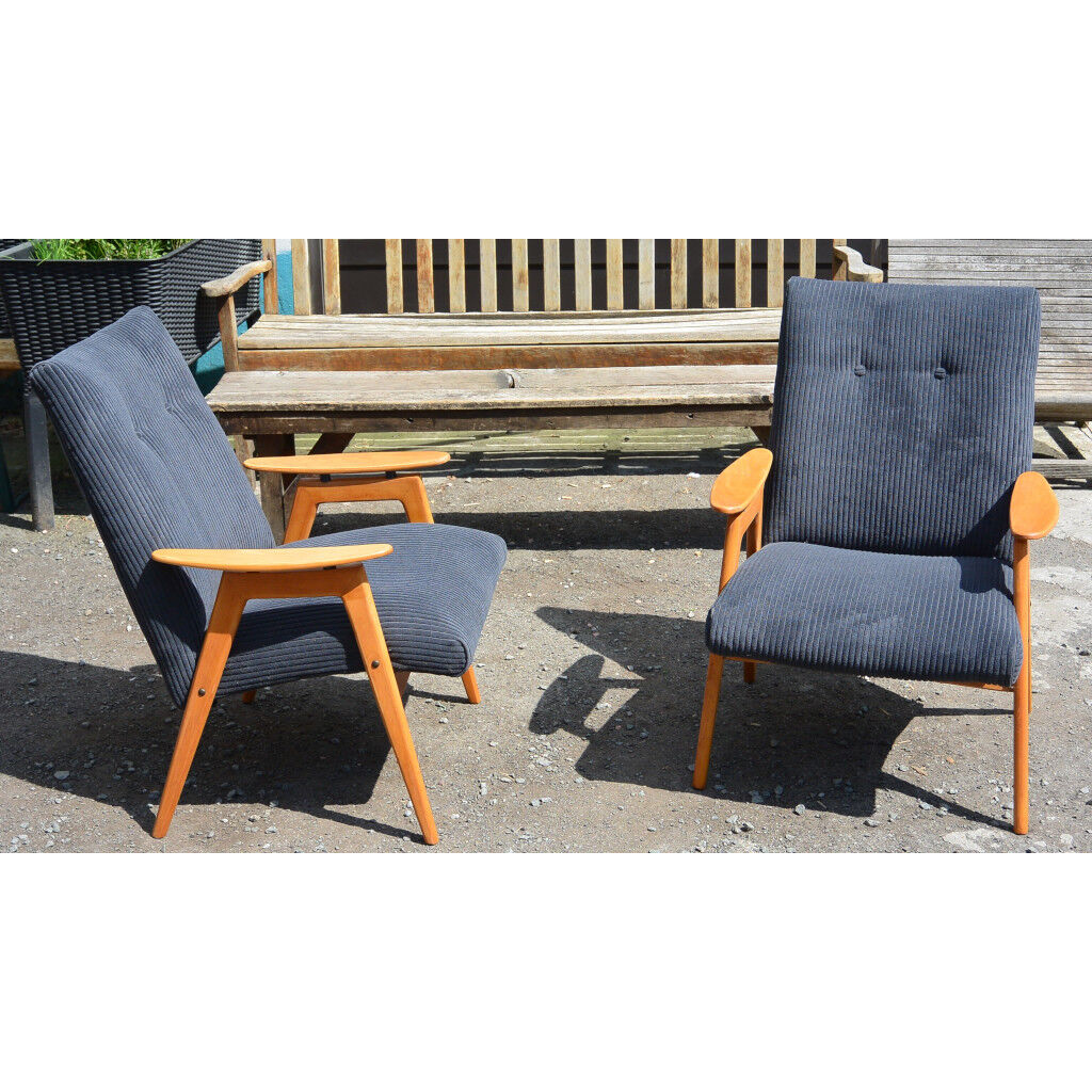 Paire de fauteuils de Jaroslav Šmídek