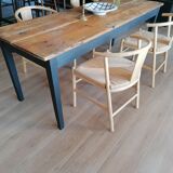 Farm table