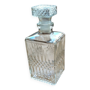 Carafe ciselée
