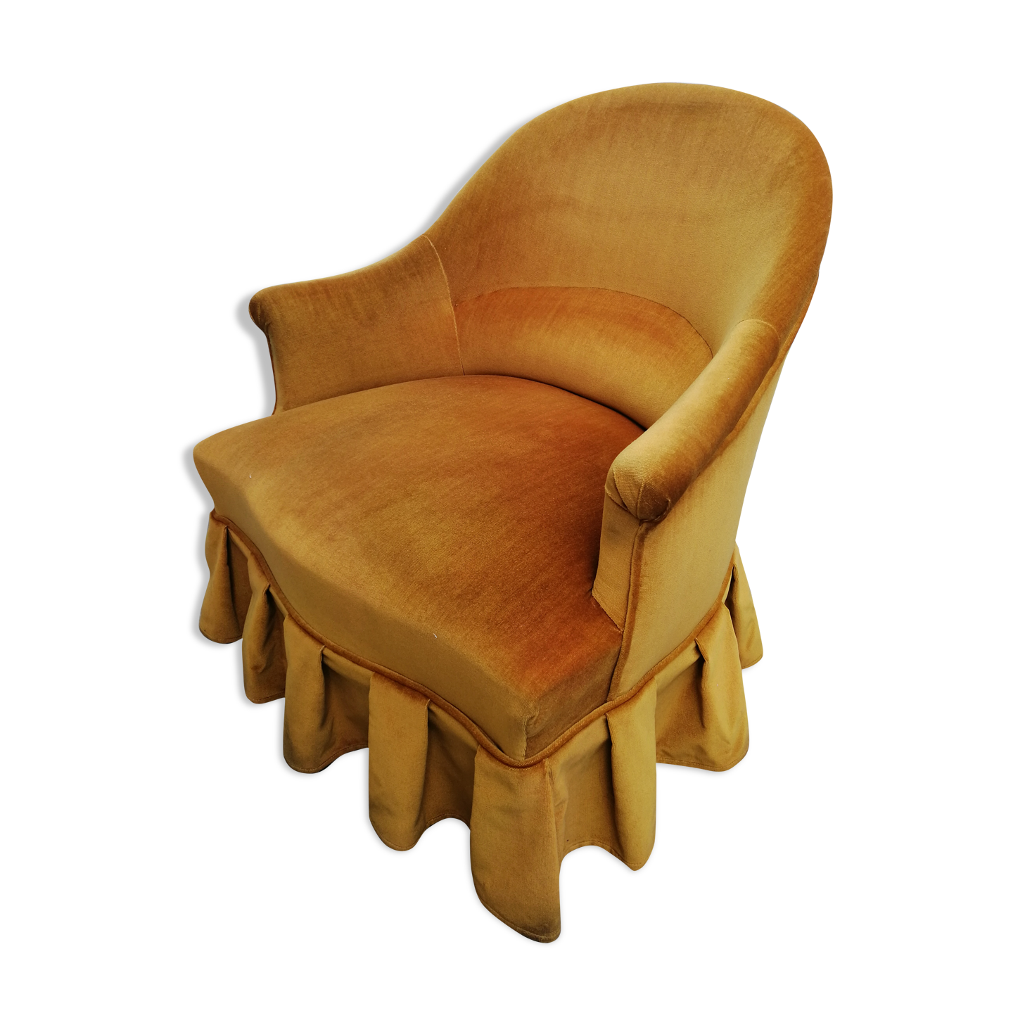 Skirted Toad armchair