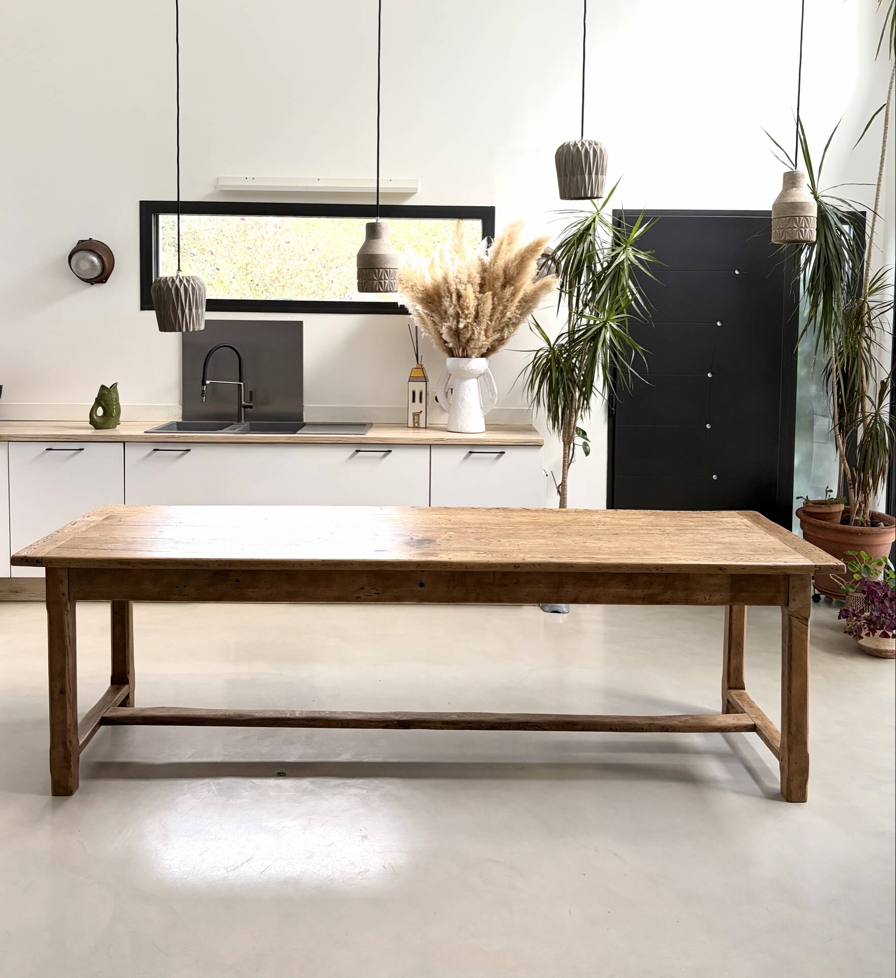 Farm table