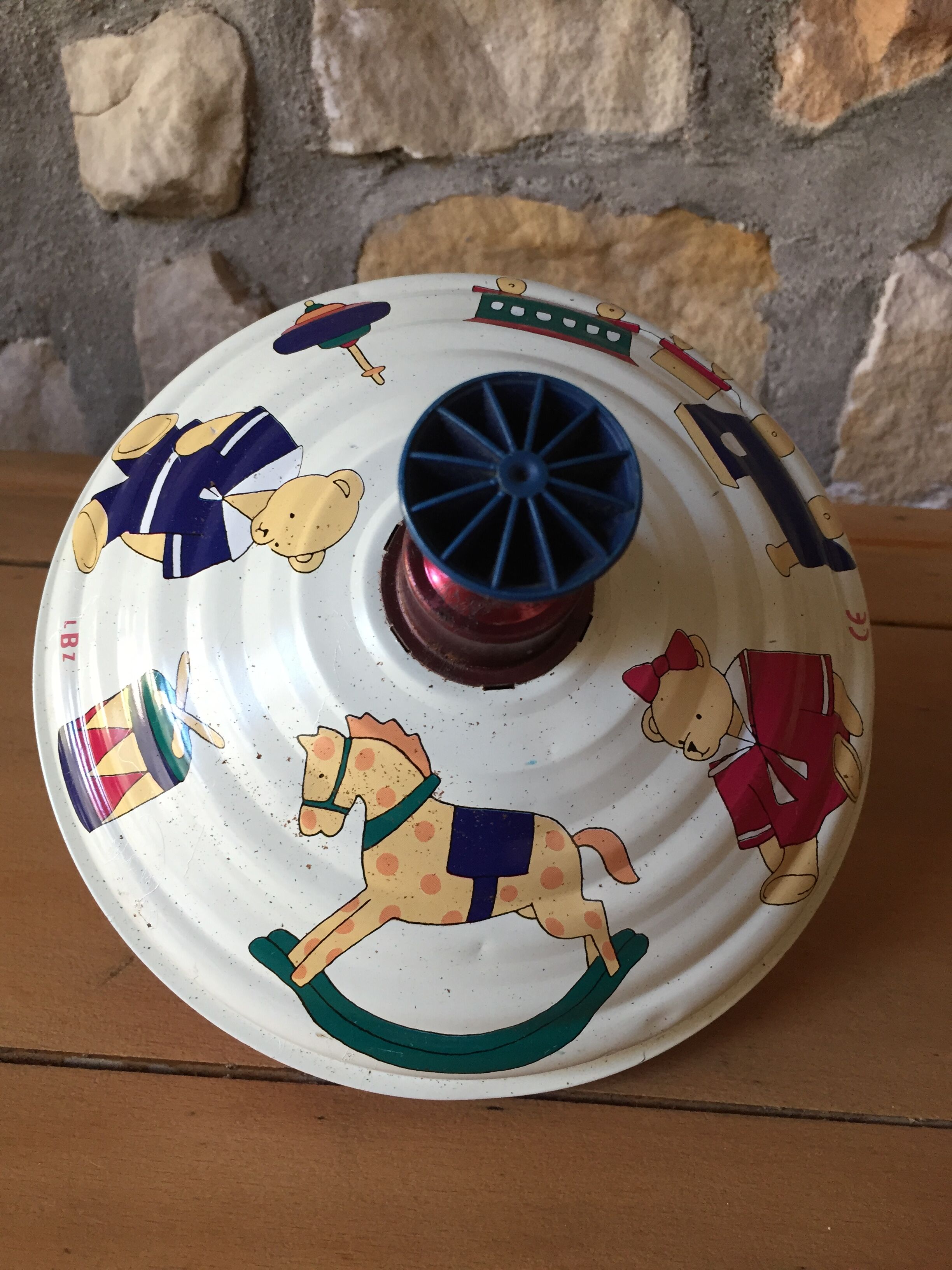 Toupie ancienne en métal années 1987