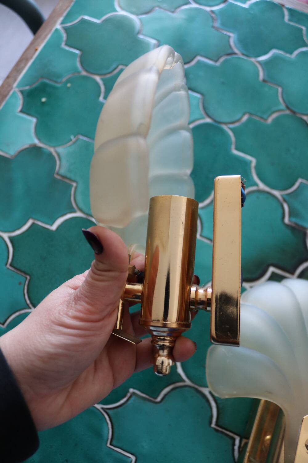 Pair of shell wall sconces – frosted glass, Art Deco style
