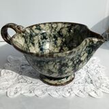 Container with spout