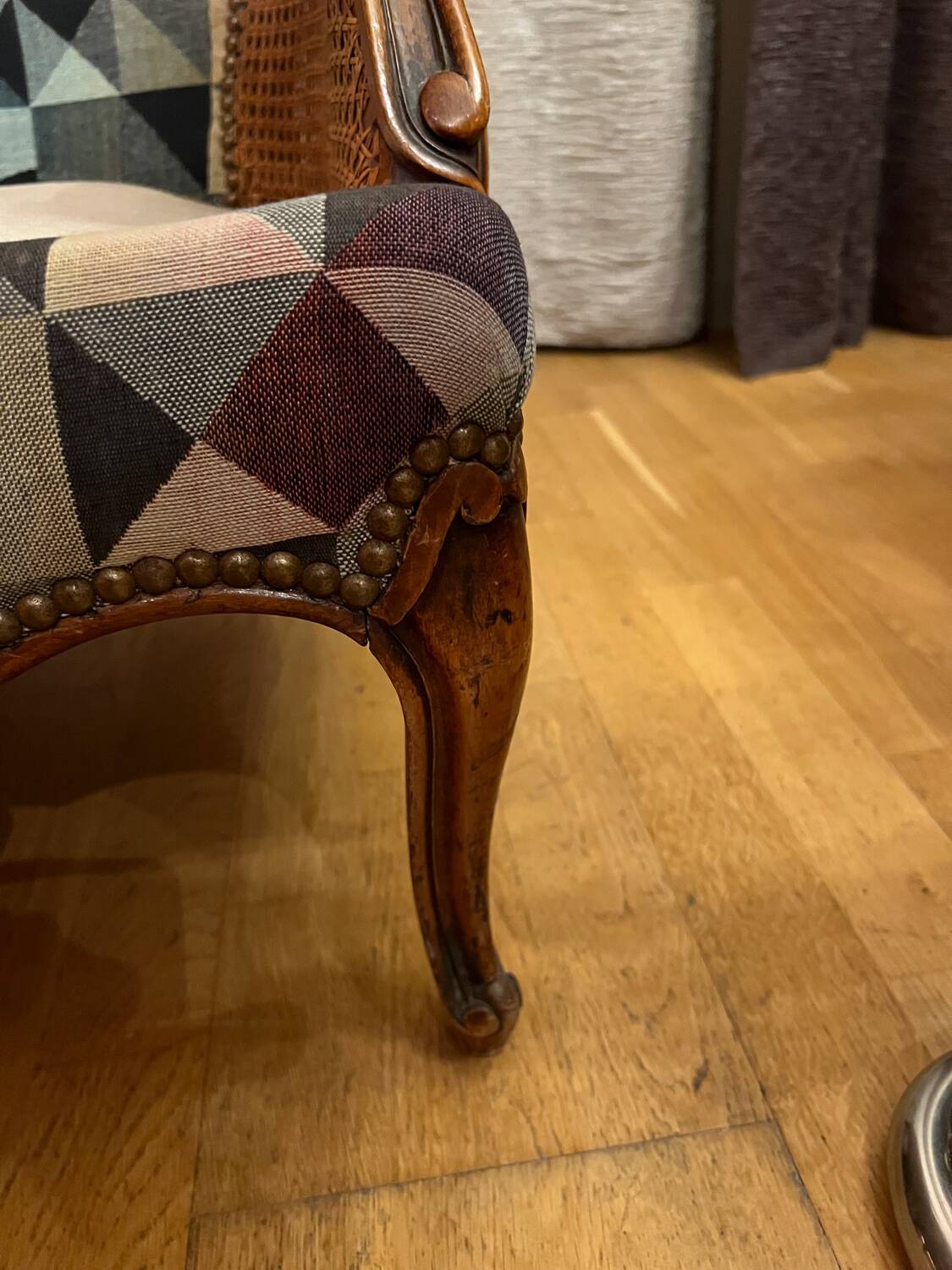 Louis XV style banquette