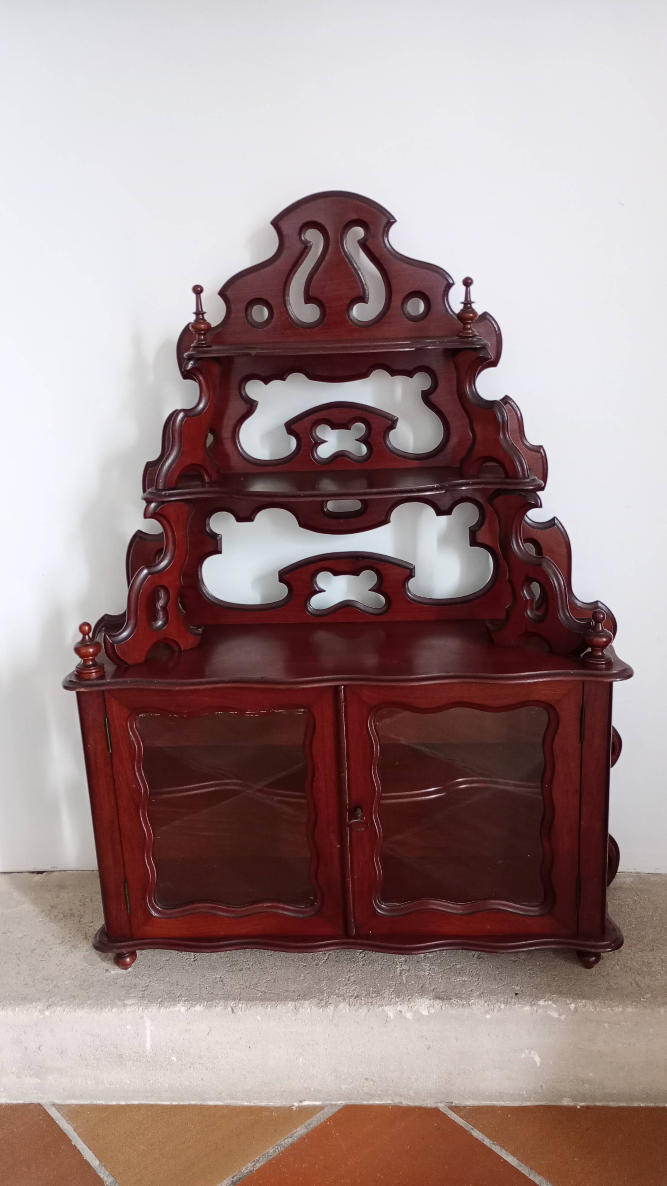 vitrine louis philippe