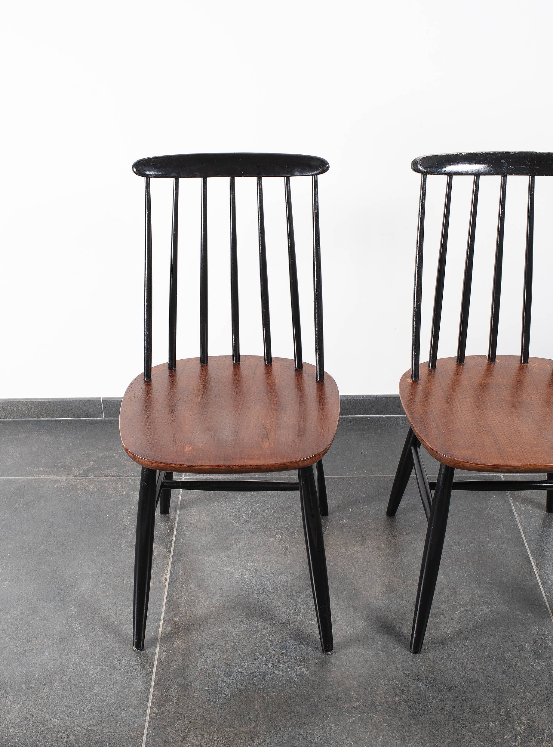 Pair of vintage chairs, 1960s
