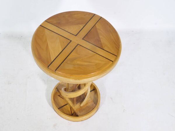 Table d'appoint en bois massif Design en bois de cerisier ADN hélicoïdal Pièce unique, années 1980