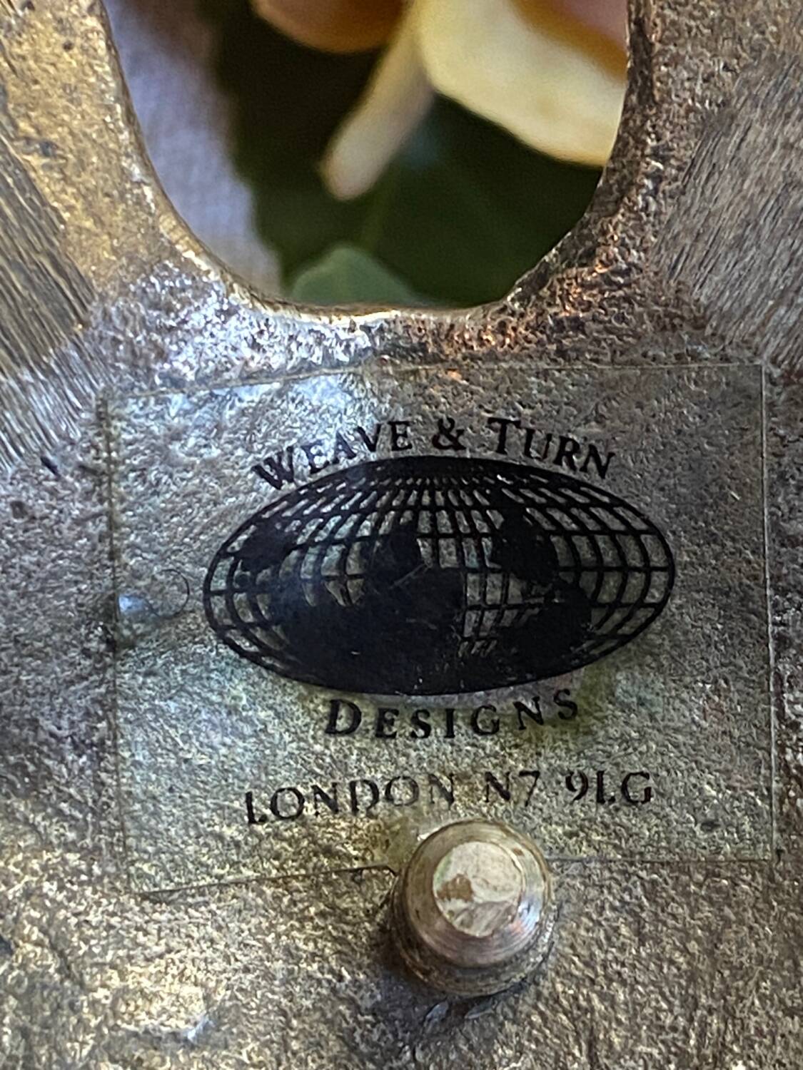 Brass leaf candle holder