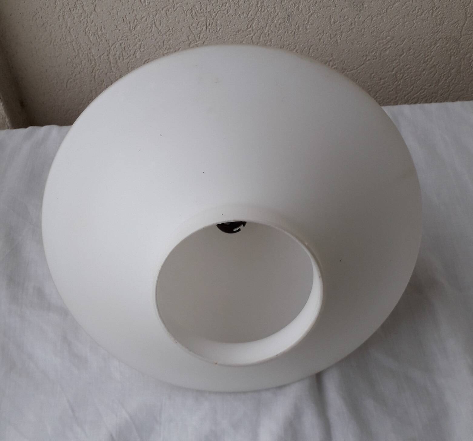 Suspension opaline