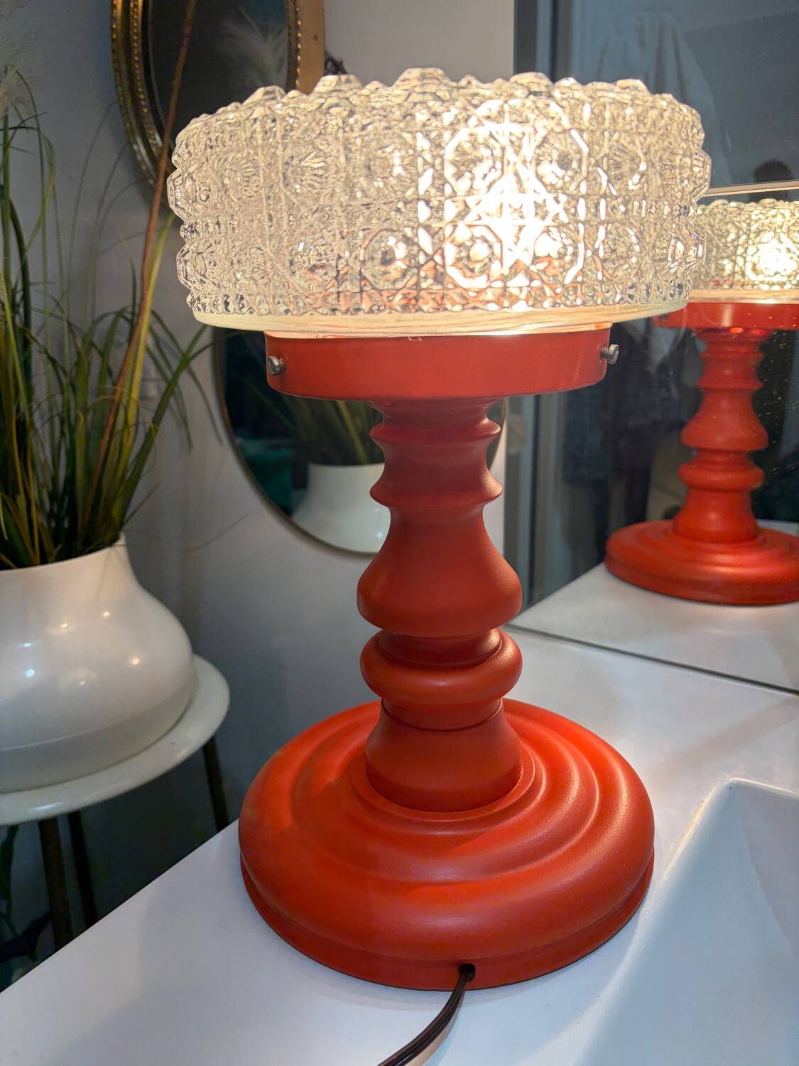 Space Age style lamp
