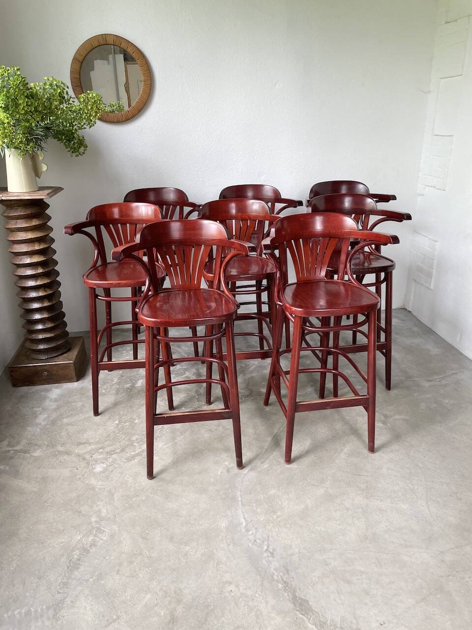 Set of 8 high bistro stools