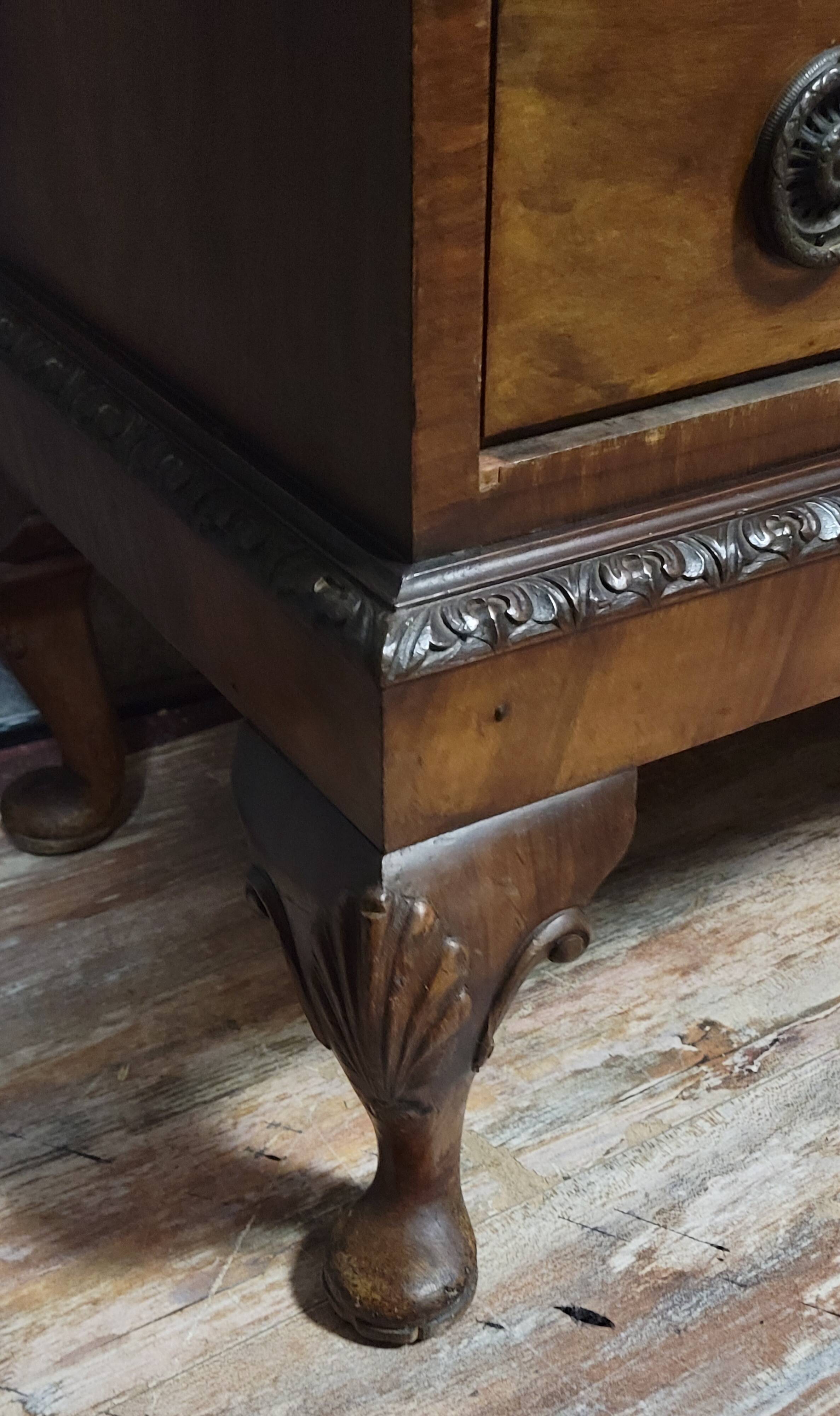 Secrétaire Anglais en acajou vers 1900