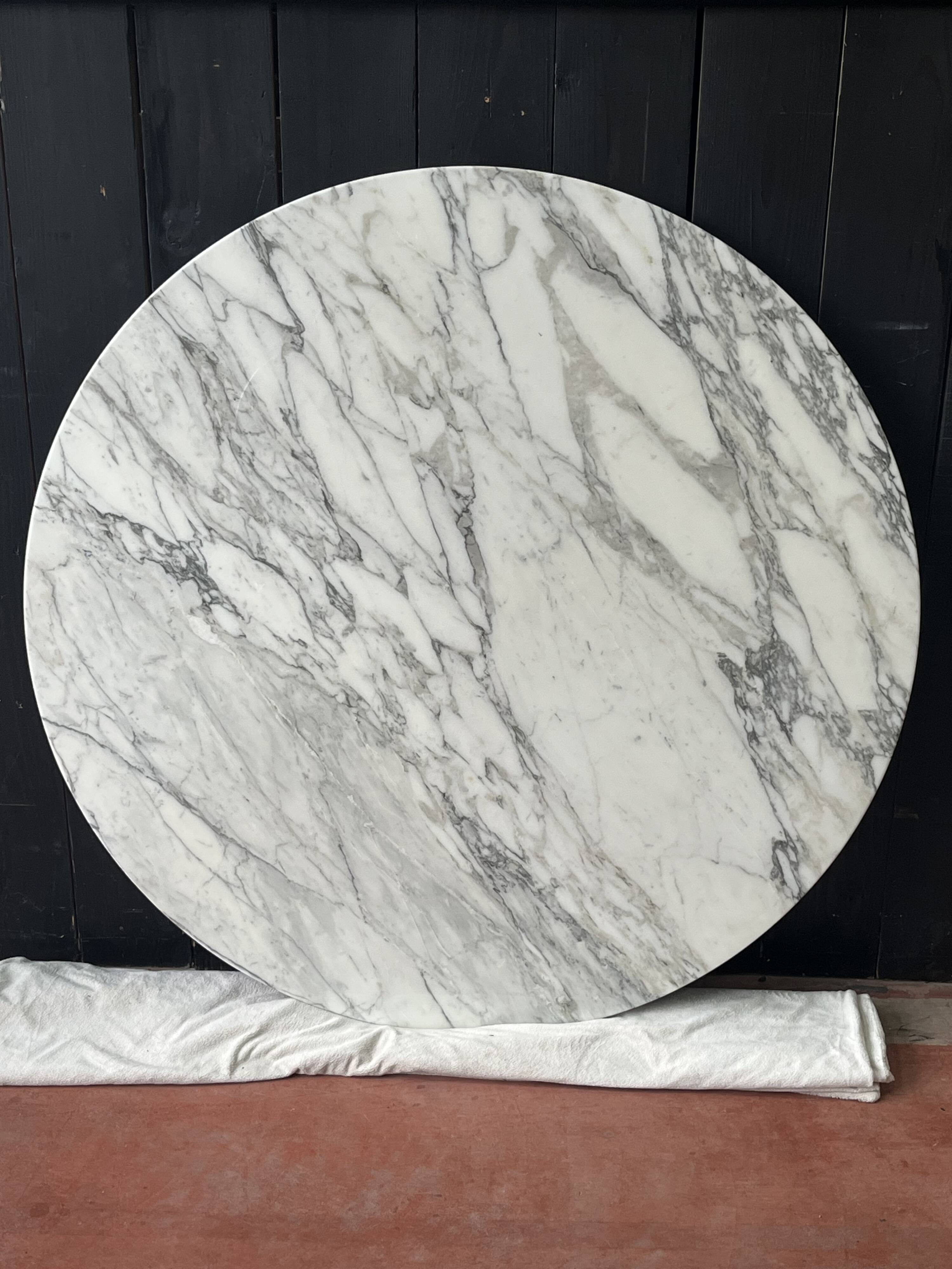 Eero Saarinen Knoll International Edition Tulip Table