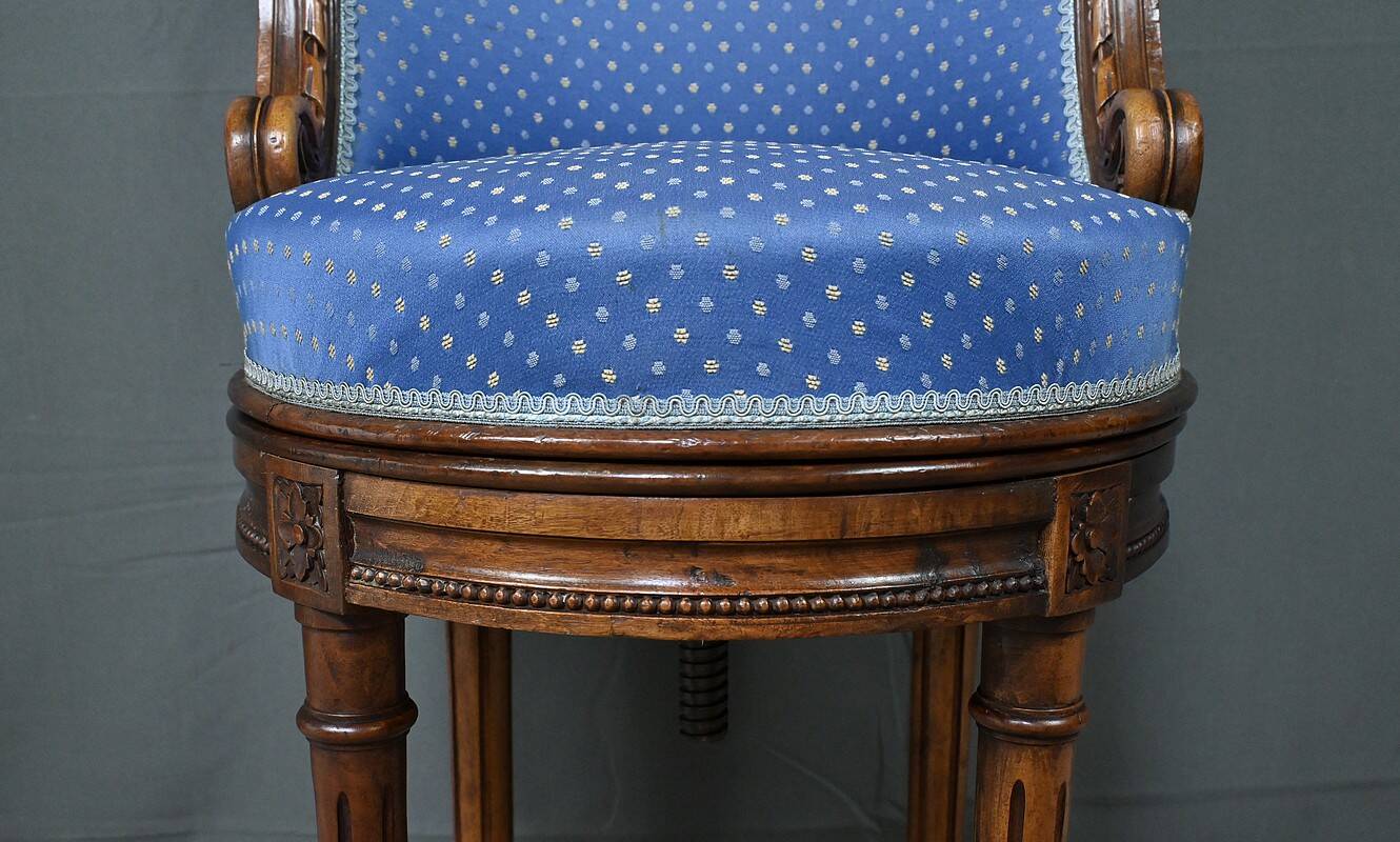 Louis XVI Style Beech Swivel Harpist Chair – Early 20th Century